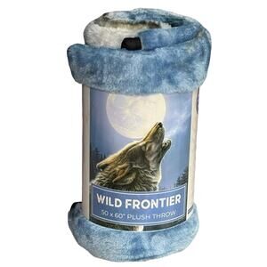 Wild Frontier Lone Single Wolf‎ Plush Throw Blanket 50 x 60 Warm Cozy Winter
